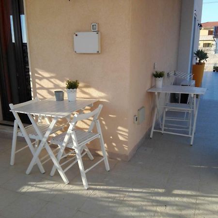 לינה וארוחת בוקר סירקוזה La Casa Delle Farfalle מראה חיצוני תמונה