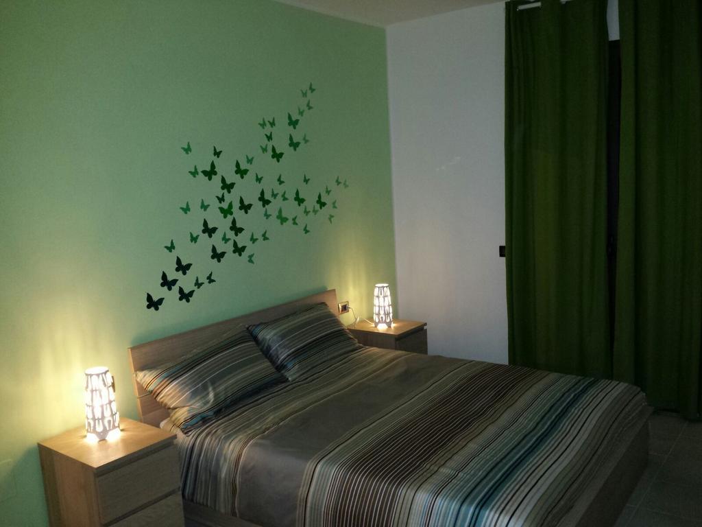 לינה וארוחת בוקר סירקוזה La Casa Delle Farfalle מראה חיצוני תמונה
