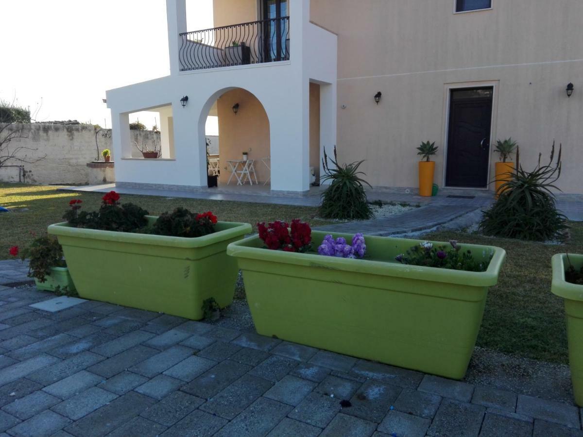 לינה וארוחת בוקר סירקוזה La Casa Delle Farfalle מראה חיצוני תמונה